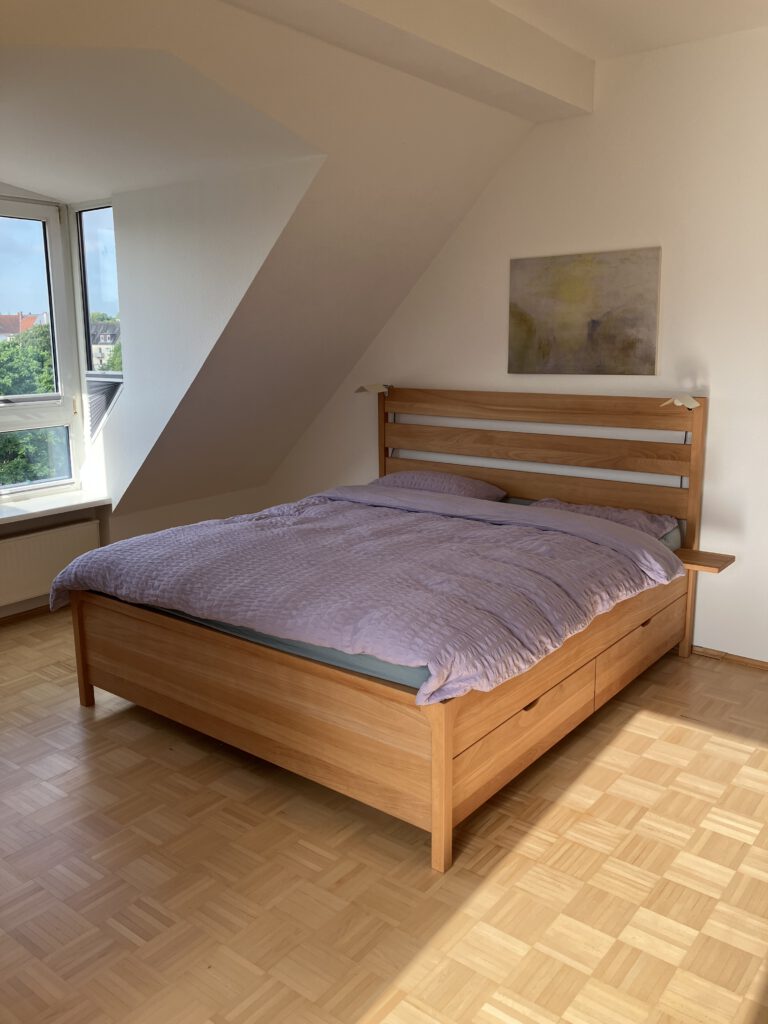 Bett aus Buche mit 4 Schubkästen