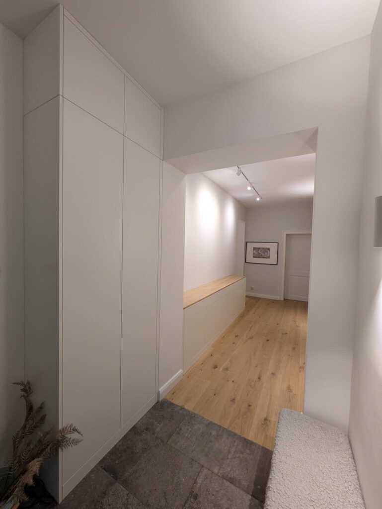 Einbauschrank im Flur